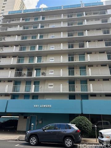 441 Lewers St in Honolulu, HI - Foto de edificio
