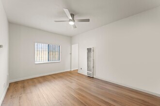 182 W Vernon Ave in Los Angeles, CA - Building Photo - Building Photo