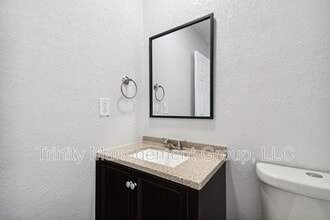 1051 Dogwood Dr in Dunedin, FL - Building Photo - Building Photo