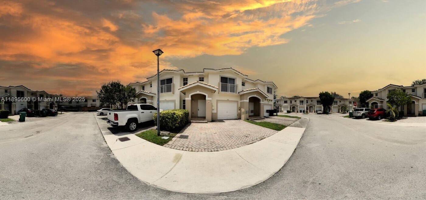 13974 SW 260th St in Homestead, FL - Building Photo