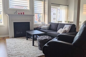 23 Gregory Ave in Collingwood, ON - Building Photo - Building Photo