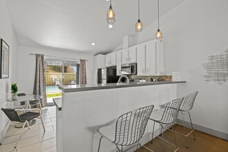 41500 Maroon Town Dr, Unit 3 in Bermuda Dunes, CA - Building Photo - Building Photo