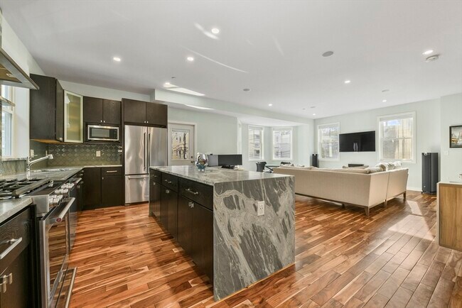 18 Granfield Ave in Boston, MA - Building Photo - Building Photo