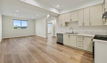 423 Oak St in Glendale, CA - Building Photo - Building Photo