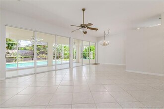 2102 SW Mayflower Dr in Palm City, FL - Building Photo - Building Photo