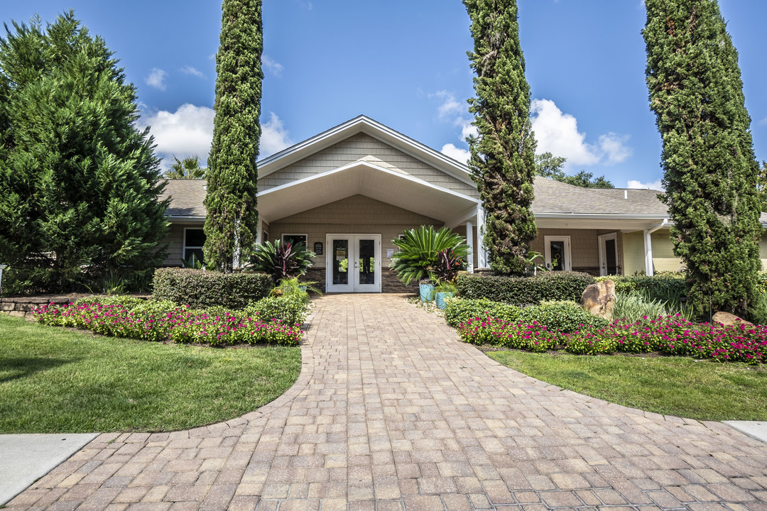 Tally Square Apartments in Tallahassee, FL - Building Photo