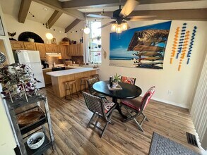 1332 Millcreek Dr, Unit RetroTreehouseSanctuary in Ogden, UT - Foto de edificio - Building Photo