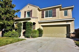 34345 Heather Ridge Rd in Lake Elsinore, CA - Building Photo