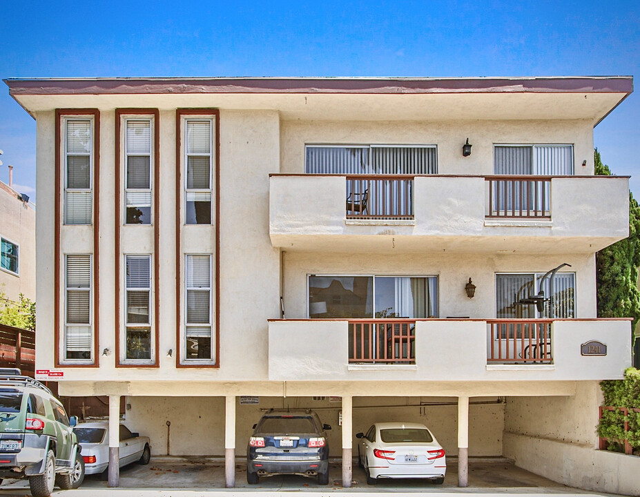 1241 9th St in Santa Monica. Steps to Wils... in Santa Monica, CA - Building Photo