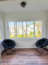 135 Dover Rd, Unit 137 Dover Road in West Hartford, CT - Foto de edificio - Building Photo