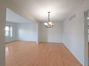 23 King Richard Ct in Rosedale, MD - Building Photo - Building Photo