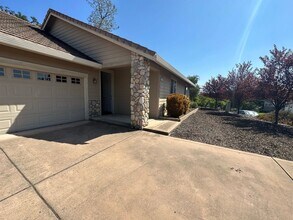 6245 Bluff View Rd in Copperopolis, CA - Building Photo - Building Photo