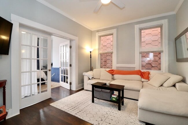 19 Graham St in Jersey City, NJ - Building Photo - Building Photo