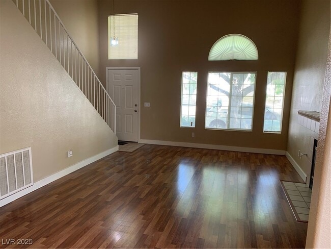 210 Winnsboro St in Henderson, NV - Building Photo - Building Photo
