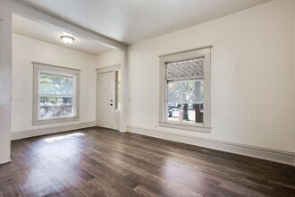 1124 N Market St in Wichita, KS - Building Photo - Building Photo