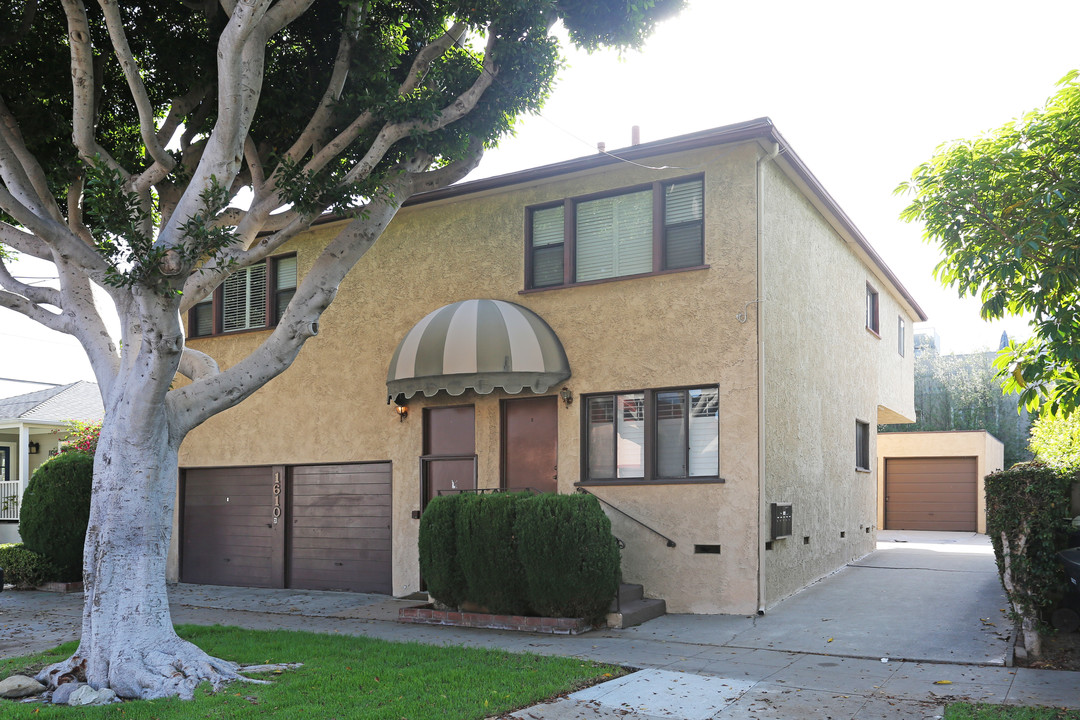 1610 California Ave in Santa Monica, CA - Building Photo