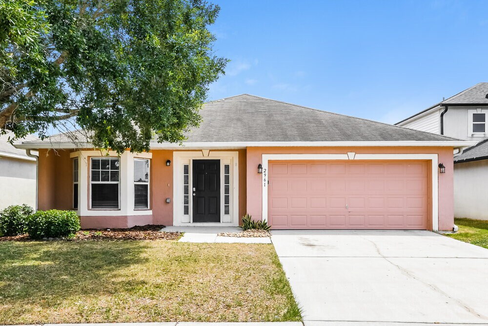 2961 Elbib Dr in St. Cloud, FL - Foto de edificio