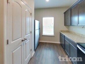 2918 Beeswax St in Columbia, TN - Foto de edificio - Building Photo