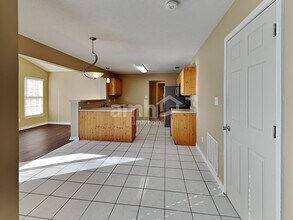 2396 Miami Village Dr in Miamisburg, OH - Building Photo - Building Photo