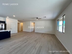 1536 E Elegante Dr in Casa Grande, AZ - Building Photo - Building Photo