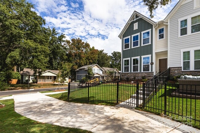 2550 Lydia Ave in Charlotte, NC - Building Photo - Building Photo