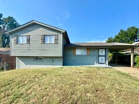 784 Western Park Dr in Memphis, TN - Building Photo