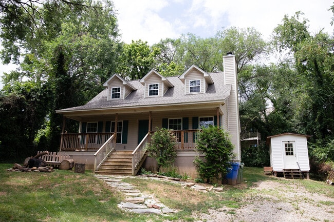 property at 16 Townview Dr