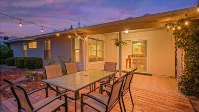 7208 Spruce Mountain Loop NE in Rio Rancho, NM - Building Photo - Building Photo