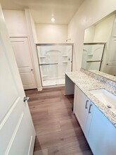 7615 Cranberry Wy in Bakersfield, CA - Building Photo - Building Photo