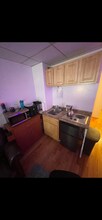 909 Beacon St, Unit A in Boston, MA - Building Photo - Building Photo