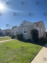 4246 Corinth St in San Diego, CA - Building Photo - Building Photo