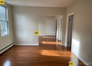 179 Putnam St, Unit 1 in Boston, MA - Building Photo - Building Photo