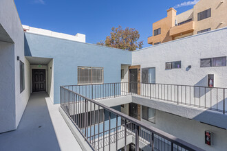 City Villas Apartments in San Diego, CA - Building Photo - Building Photo