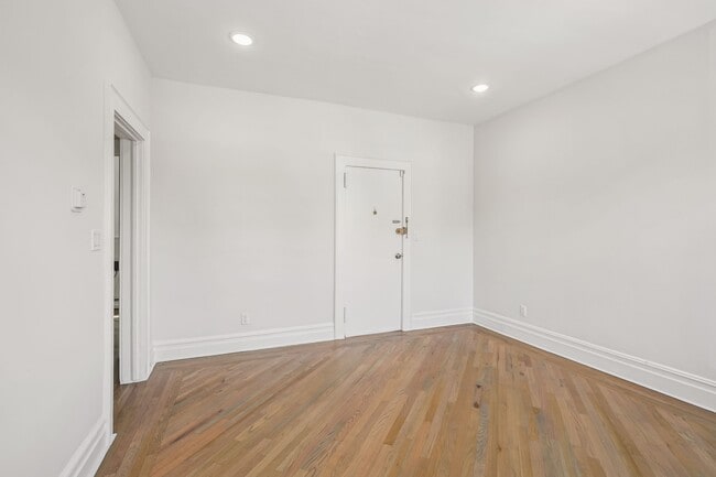 34 Main St in Millburn, NJ - Building Photo - Building Photo