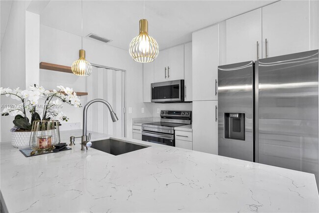 11974 SW 110th St Cir S in Miami, FL - Building Photo - Building Photo