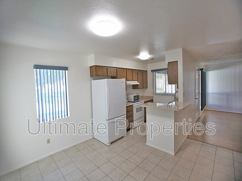 10620 W Northern Ave in Glendale, AZ - Building Photo