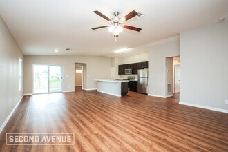 2611 NW 25th Pl in Cape Coral, FL - Building Photo - Building Photo