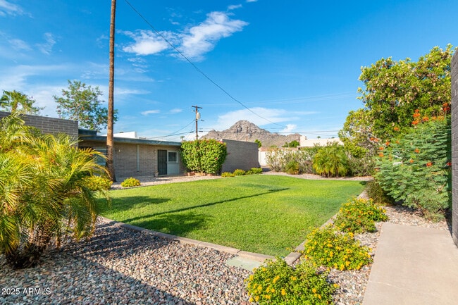 property at 1722 E Ocotillo Rd