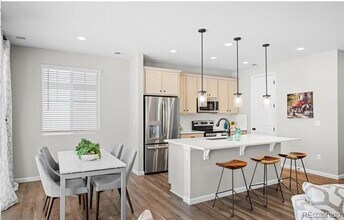 4633 S Nepal Way in Aurora, CO - Building Photo - Building Photo