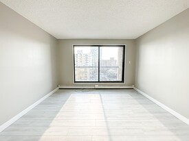 924-914 14 Ave SW in Calgary, AB - Building Photo - Building Photo