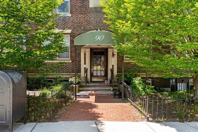 96 Bynner St, Unit #1