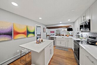 20 Trayer Rd in Canton, MA - Building Photo - Building Photo