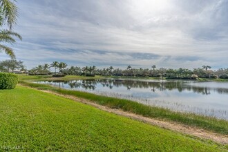 7768 Ionio Ct in Naples, FL - Foto de edificio - Building Photo