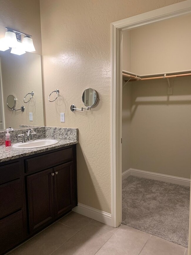 770 Strada St in Lemoore, CA - Building Photo - Building Photo