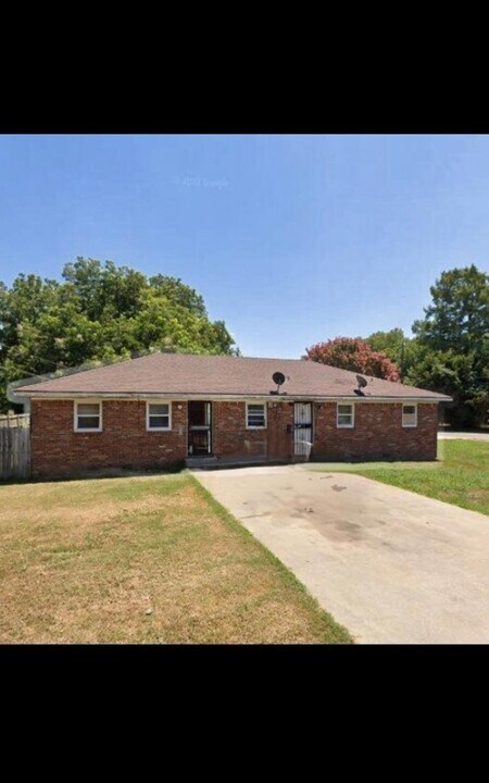 1624 Stewart St in Blytheville, AR - Building Photo