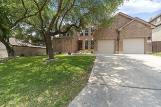 8722 Rancho De Taos in Helotes, TX - Building Photo - Building Photo