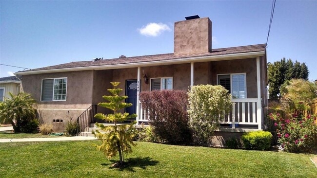 5644 Dorothy Way