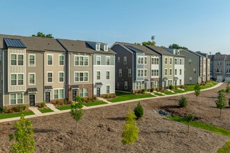Abode at Greenway in Charlotte, NC - Building Photo - Building Photo