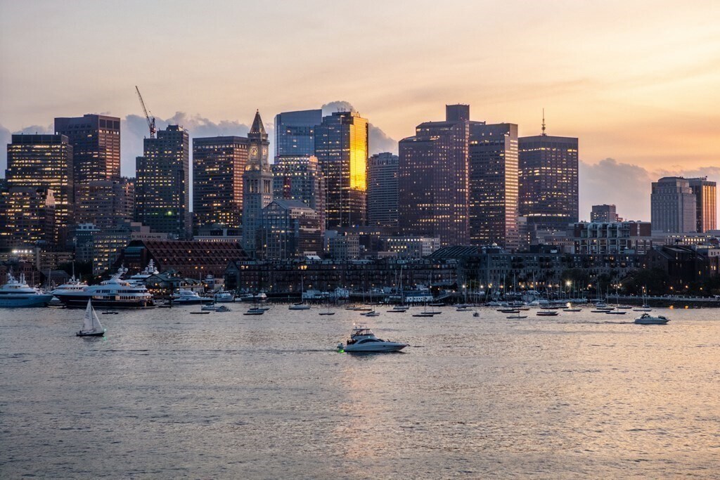 50 Lewis St, Unit #617 in Boston, MA - Building Photo