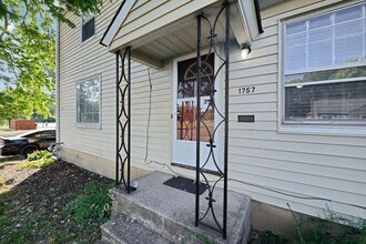 1757-1759-1759 E Frankfort St in Columbus, OH - Building Photo - Building Photo